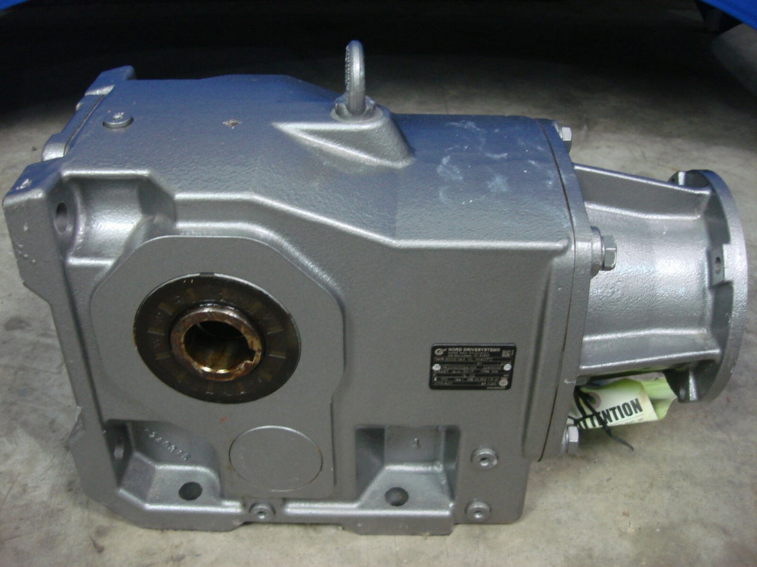 NEW NORD GEAR DRIVE SYSTEMS TYPE SK 9032.1AX VL N140TC