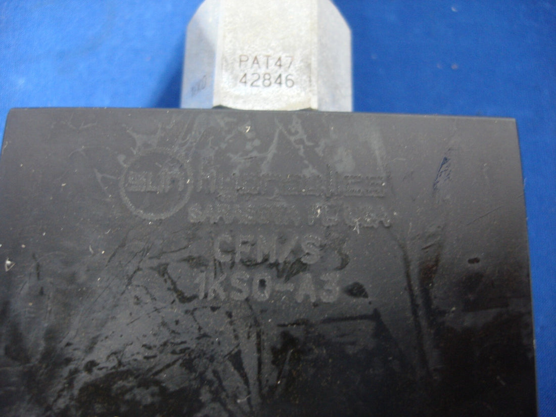 Sun Hydraulics CFM/S Sandwich Mount Through Port Manifold 1" Port CFM