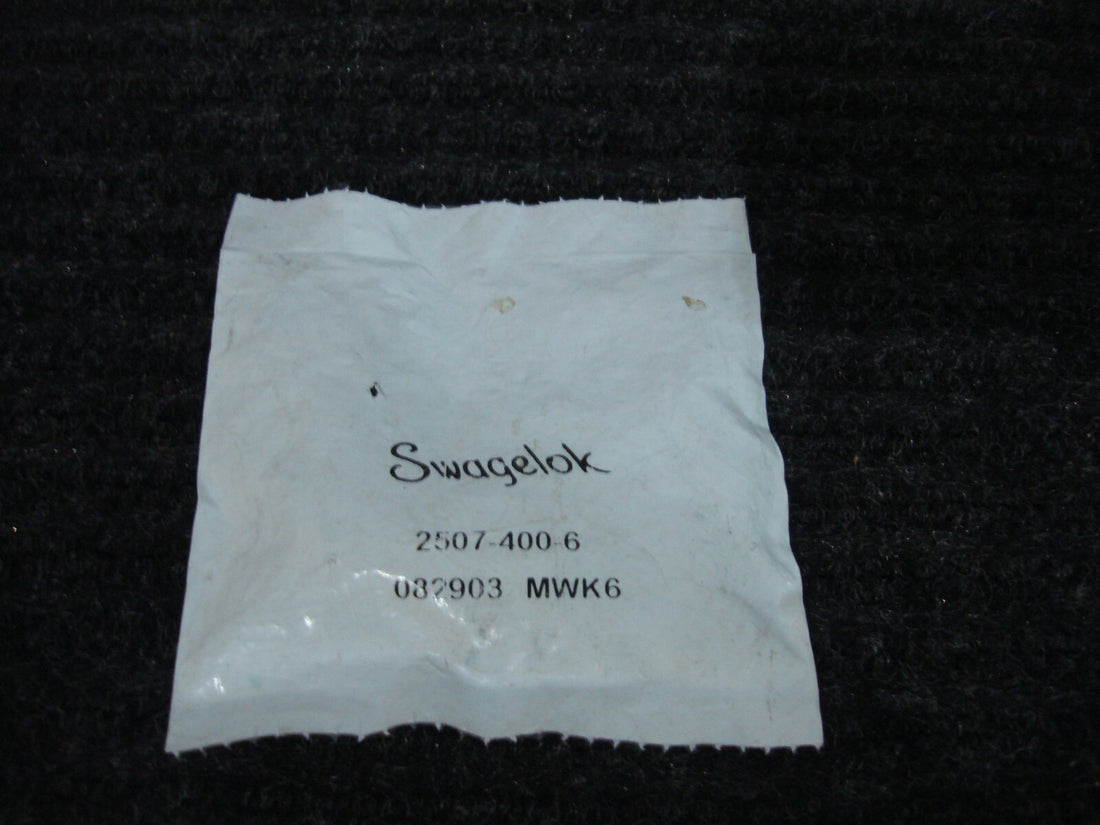 NEW SWAGELOK 2507-400-6 2507 SUPER DUPLEX 1/4 TUBE UNION FITTING