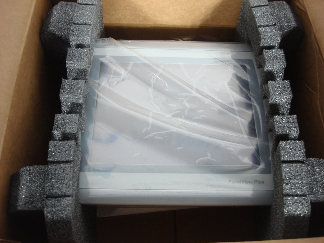 Allen Bradley 2711P-T10C22D9P Panelview Plus 7 Ser B 10 Inch Touch MFG 2022