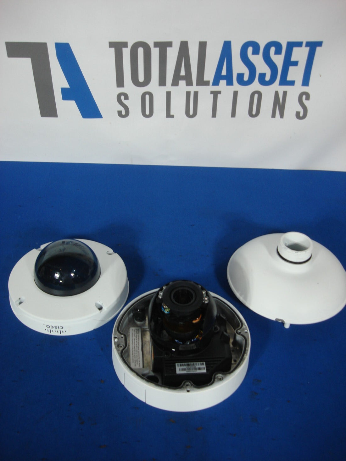 Lot of 2 Cisco CIVS-IPC-7030E Video Surveillance 7030 IP Camera 74-12681-01 D0