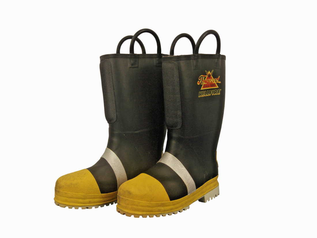 Thorogood Hellfire 807-6003 Insulated Structural Rubber Boot Size 8W MFG 08/2009