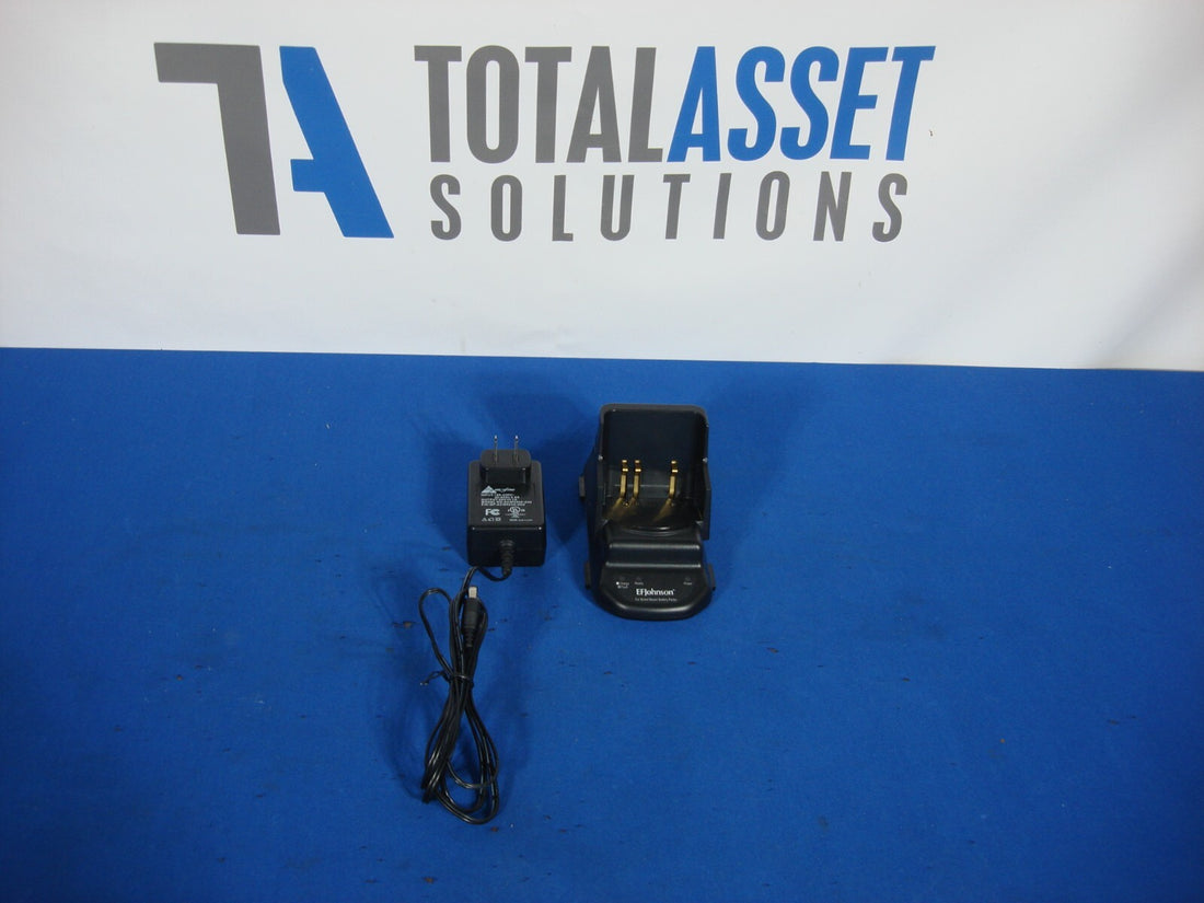 EF Johnson 585-5100-235 Two Way Radio Charger