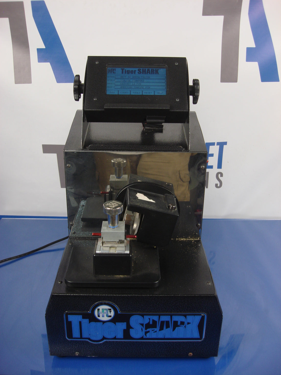 Tiger Shark H-123 T Shark Stand Alone Hand Activated Robotic Key Machine